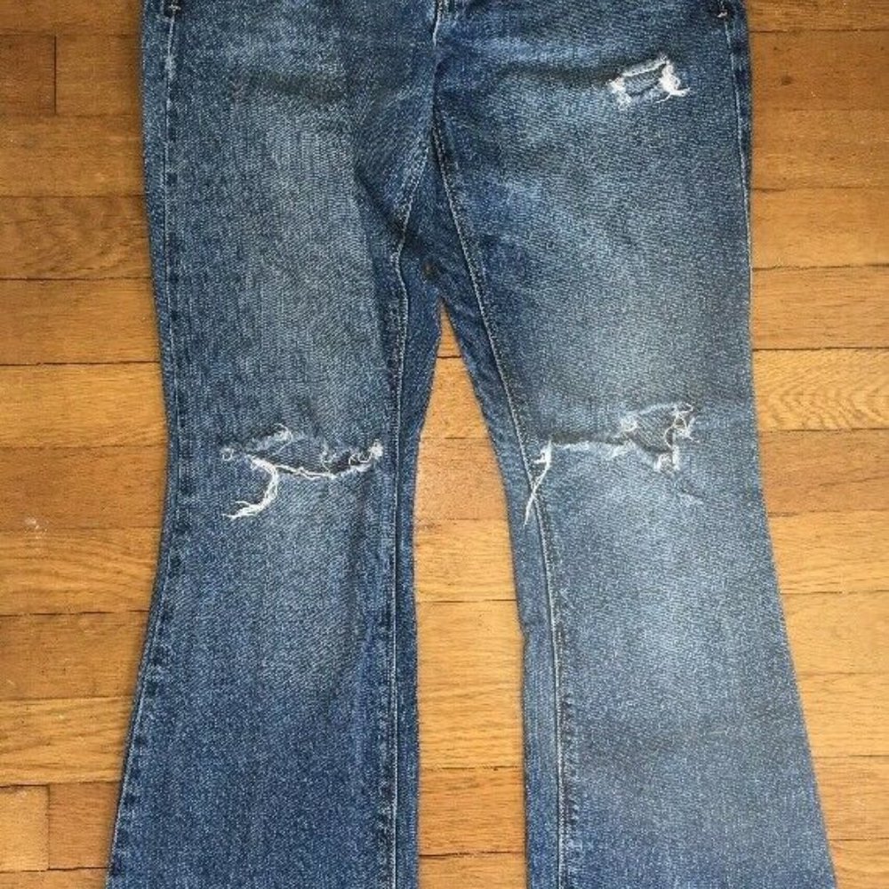 AMERICAN EAGLE Destroyed Artist Blue Jean Denim Womens juniors Size 4 regular